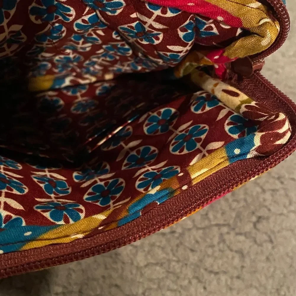 Crossbody Quilted Purse  - Picture 9 of 9